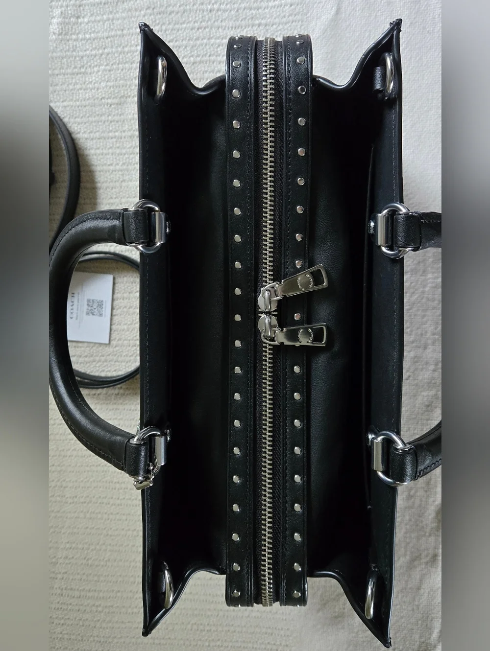 Coach Rivet Rogue 30 - Picture 6 of 13